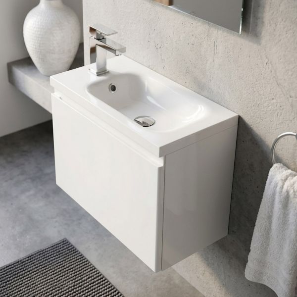Badmöbel für das Gäste-WC Breite 50 cm, weiß glänzend, Waschbecken mit Unterschrank, vormontiert